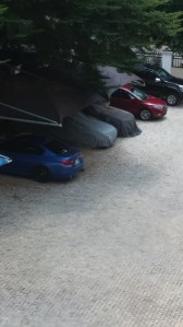 Der Fuhrpark nebenan